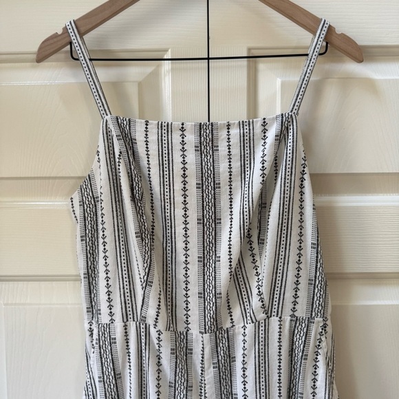 Old Navy Linen Blend Geometric Stripe Cami Wide Leg Cropped Jumpsuit size Medium - Picture 3 of 12